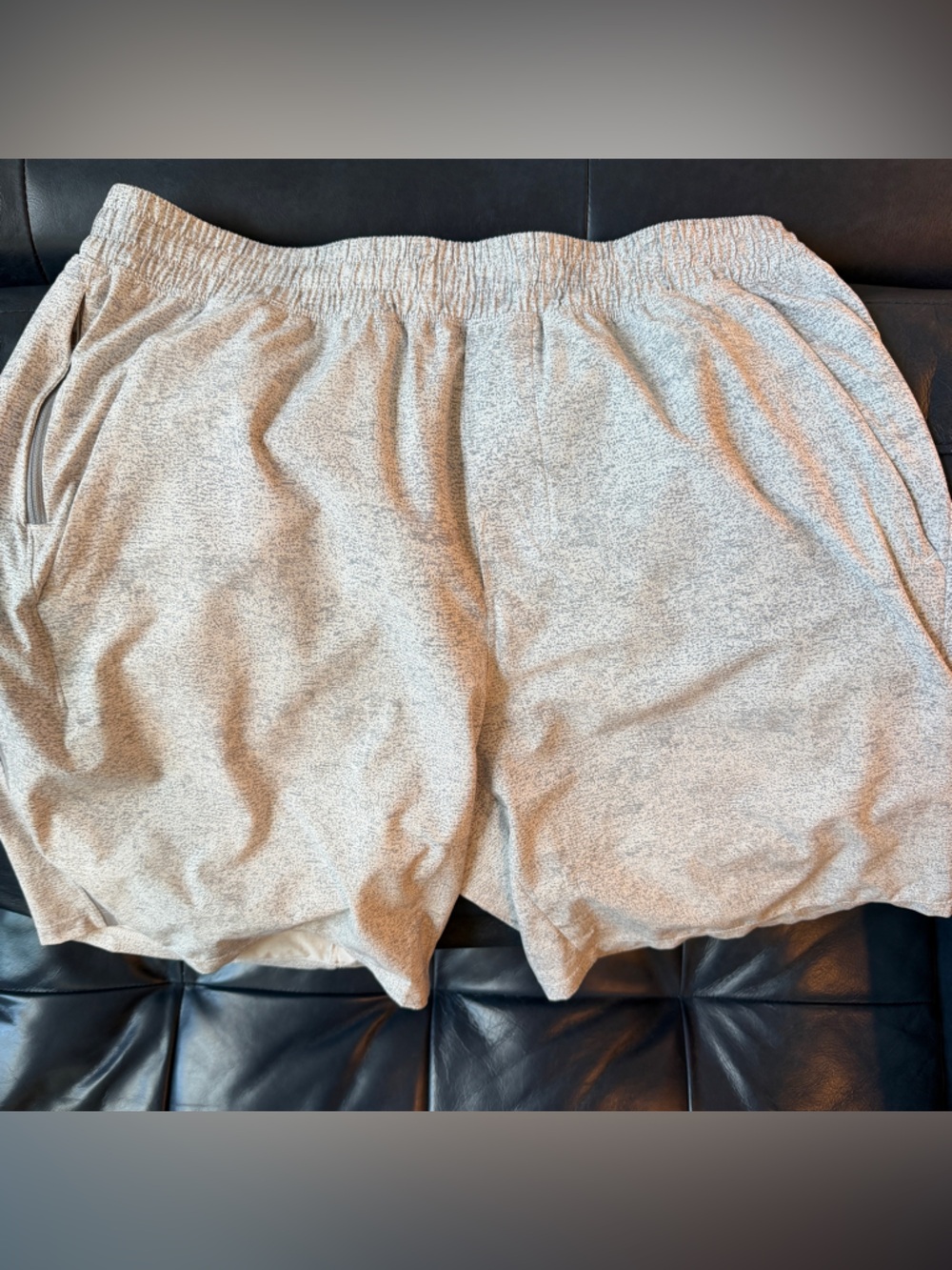 Lululemon Pace Breaker Linerless
Short 9"